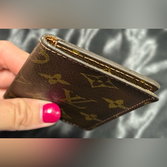 Louis Vuitton vintage card holder - Picture 8 of 10